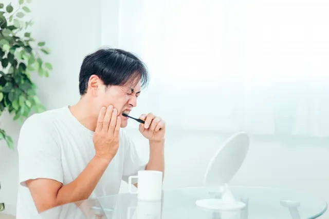 虫歯だらけで歯医者に行く勇気がない場合の対処法を紹介